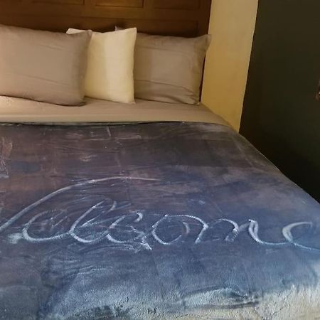 Hotel King Bed Hotel Room 120 Booking Stillwater Exterior foto